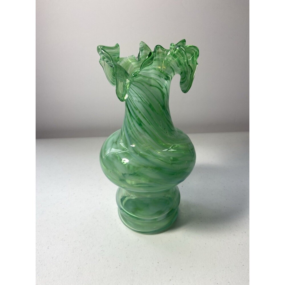 Vintage Hand Blown Green Art Glass Vase Swirl Pattern Ruffled Rim Studio READ